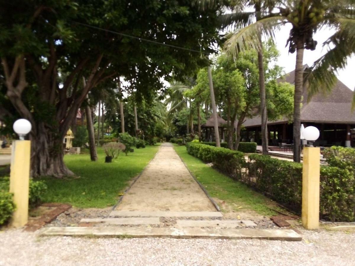 Keeree Waree Seaside Villa Bang Saphan Exterior foto